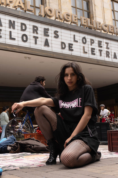 Camiseta Clásica Unstoppable