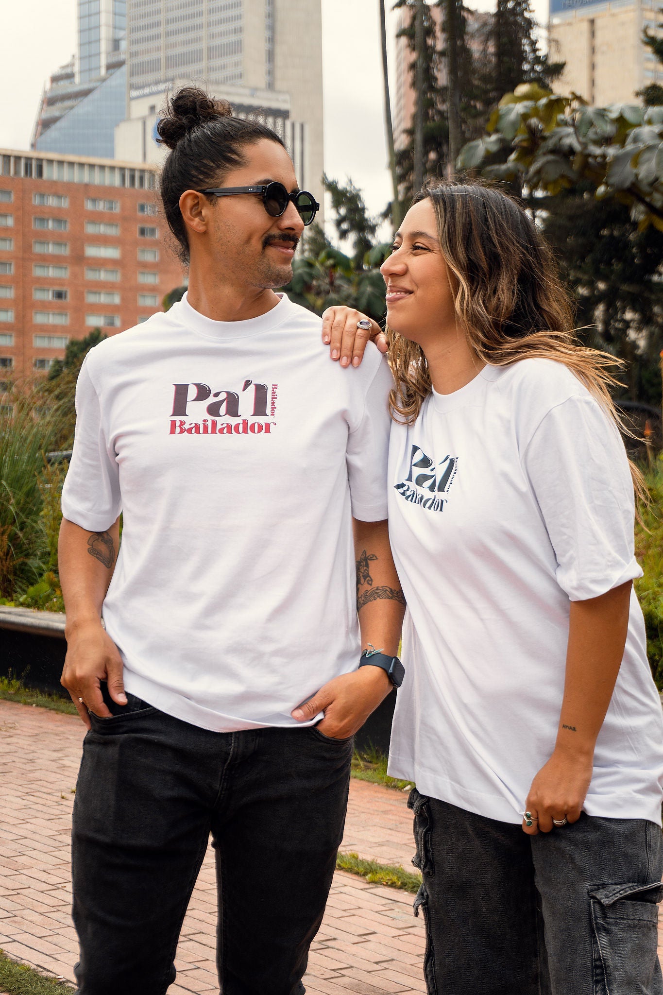 Camiseta Clásica Sello Pal Bailador